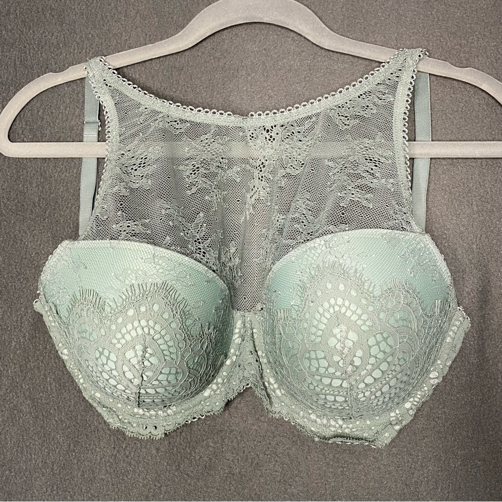 Victoria’s Secret Baby Blue Bra
